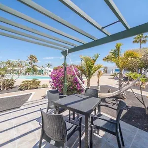 Сasa de vacaciones Bandama 14! 2 Bedroom Newly Renovated Bungalow, Pocillos, Puerto Del Carmen., Puerto del Carmen (Lanzarote)